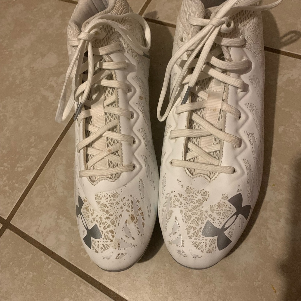 Under Armour White and Gray Sports Shoes